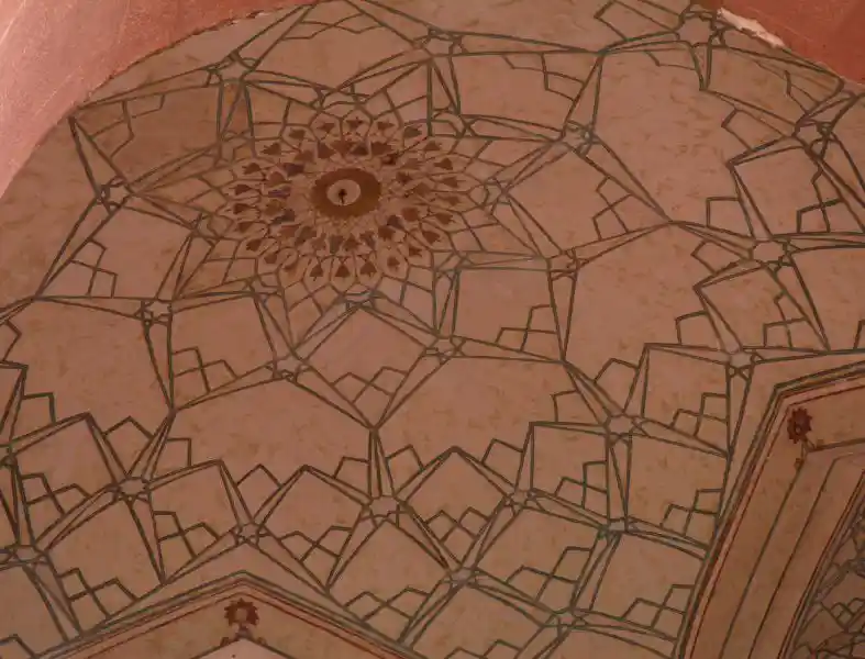 Eight-pointed star with a solar disc in the center